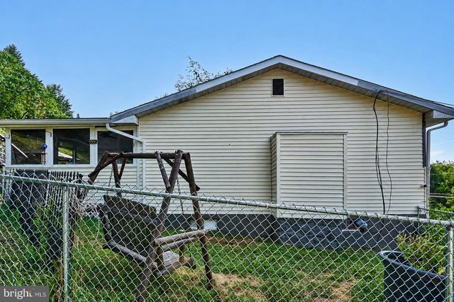 792 FAIRMONT AVE, Mohnton, PA 19540