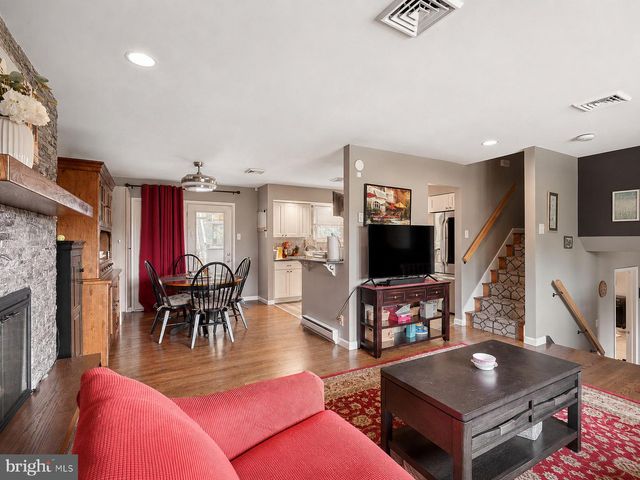 792 FAIRMONT AVE, Mohnton, PA 19540
