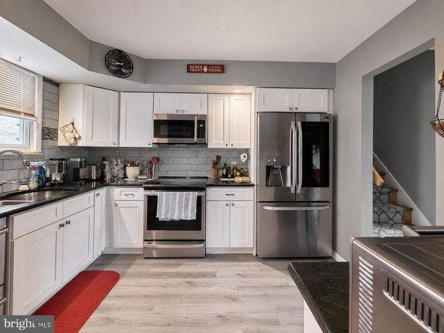 792 FAIRMONT AVE, Mohnton, PA 19540