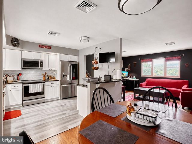 792 FAIRMONT AVE, Mohnton, PA 19540