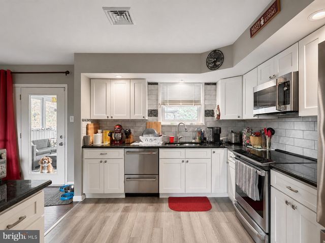 792 FAIRMONT AVE, Mohnton, PA 19540