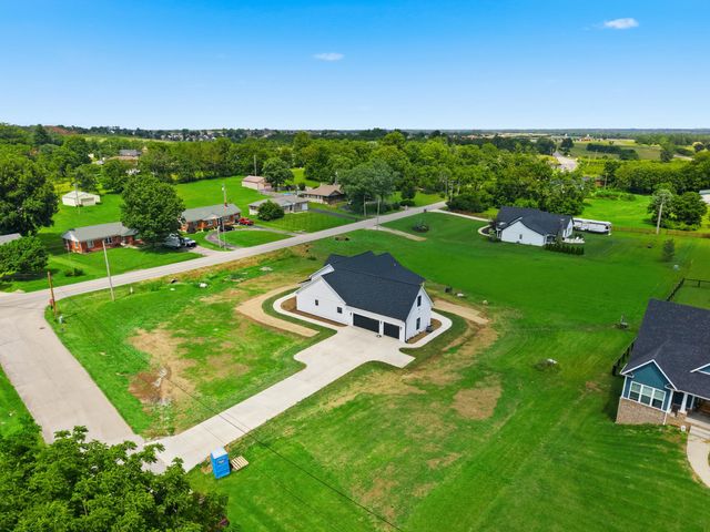 100 Kirk Drive, Nicholasville, KY 40356