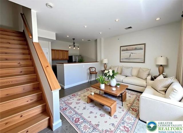 147 South 4Th Street 14, Easton, PA 18042