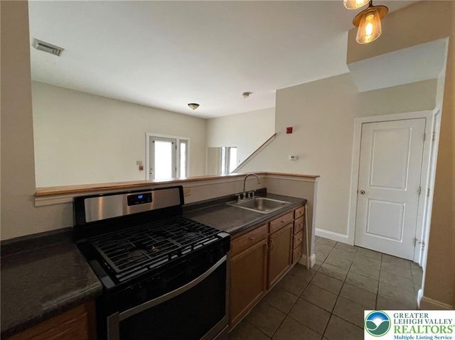 147 South 4Th Street 14, Easton, PA 18042