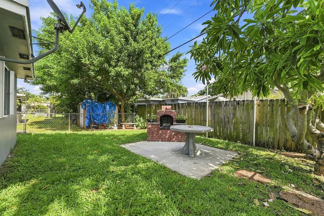 496 NW 47TH Court, Oakland Park, FL 33309
