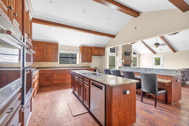 402 Havard Road, Huffman, TX 77336