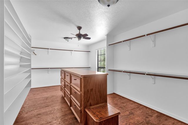 402 Havard Road, Huffman, TX 77336