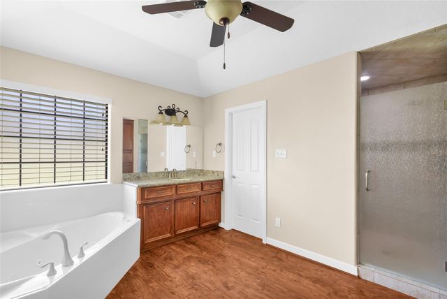 402 Havard Road, Huffman, TX 77336