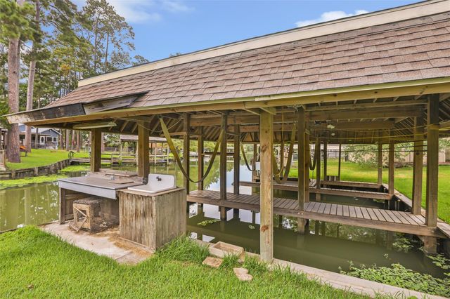 402 Havard Road, Huffman, TX 77336