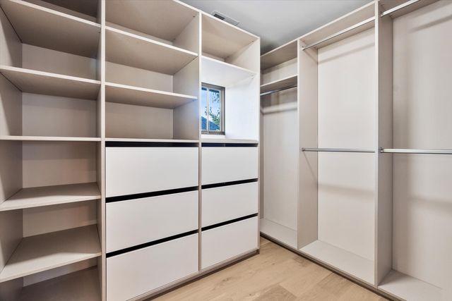 415 N Haddow Avenue, Arlington Heights, IL 60004