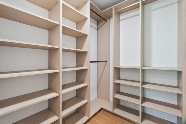 415 N Haddow Avenue, Arlington Heights, IL 60004