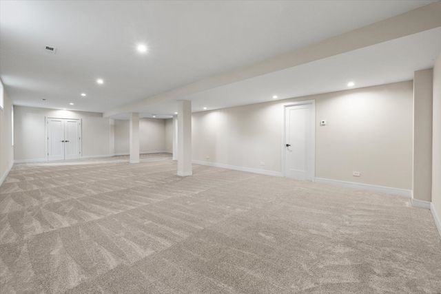 415 N Haddow Avenue, Arlington Heights, IL 60004