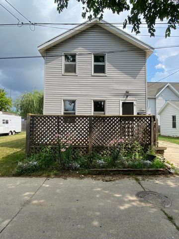 661 NW Broadway Ave. NW, Grand Rapids, MI 49504