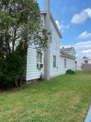 661 NW Broadway Ave. NW, Grand Rapids, MI 49504