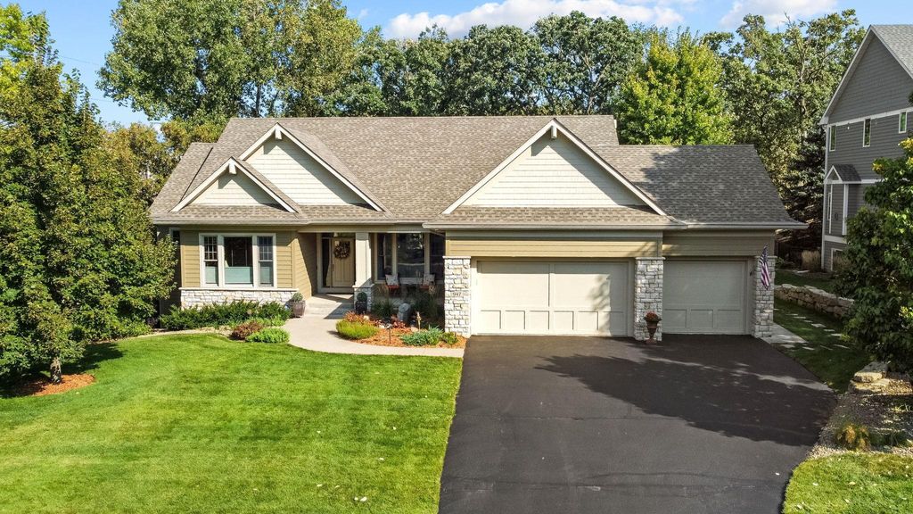 947 Wild Rose Court, Eagan, MN 55123