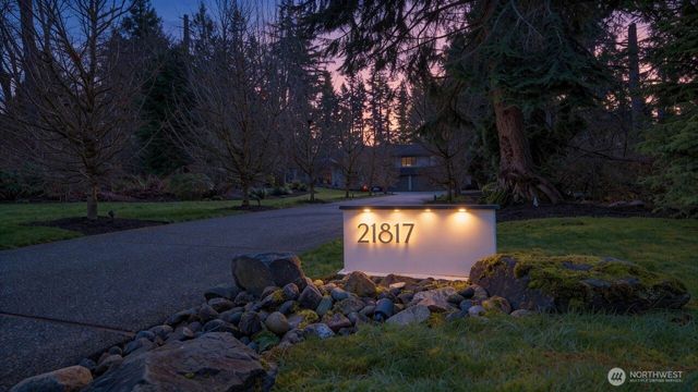 21817 NE 137th Street, Woodinville, WA 98077