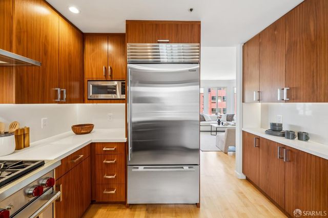 557 27th Street 2, San Francisco, CA 94131