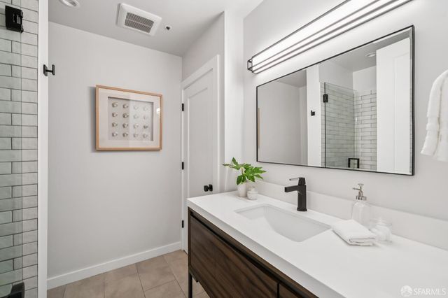 557 27th Street 2, San Francisco, CA 94131