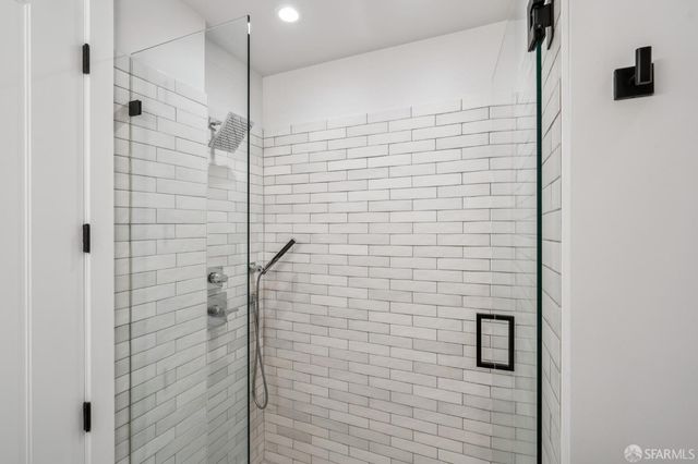 557 27th Street 2, San Francisco, CA 94131