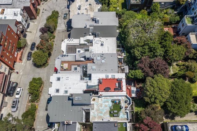 557 27th Street 2, San Francisco, CA 94131