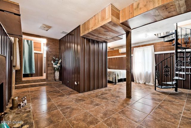 715 Easy Street, Noel, MO 64854