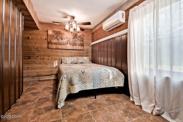 715 Easy Street, Noel, MO 64854