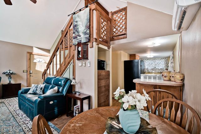 715 Easy Street, Noel, MO 64854