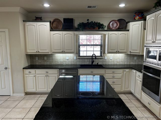 10950 S 86th East Avenue, Bixby, OK 74008