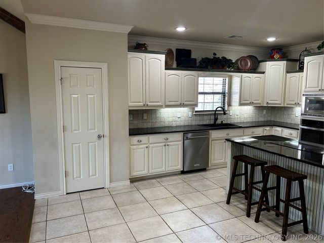 10950 S 86th East Avenue, Bixby, OK 74008