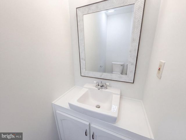 706 KAPLAN CT, Hyattsville, MD 20785