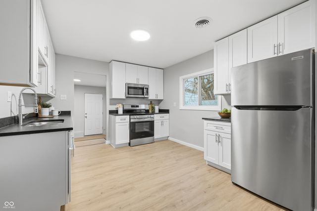 1605 N K Street, Elwood, IN 46036