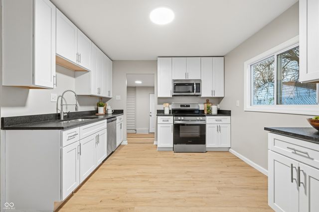 1605 N K Street, Elwood, IN 46036