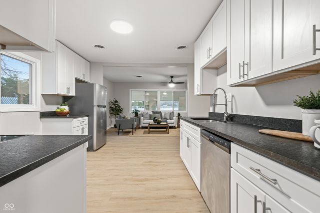 1605 N K Street, Elwood, IN 46036