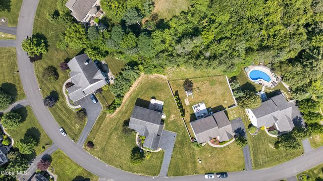42 S Outlook Drive, Mechanicville, NY 12118