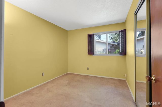 685 Stafford Lane, Florissant, MO 63033