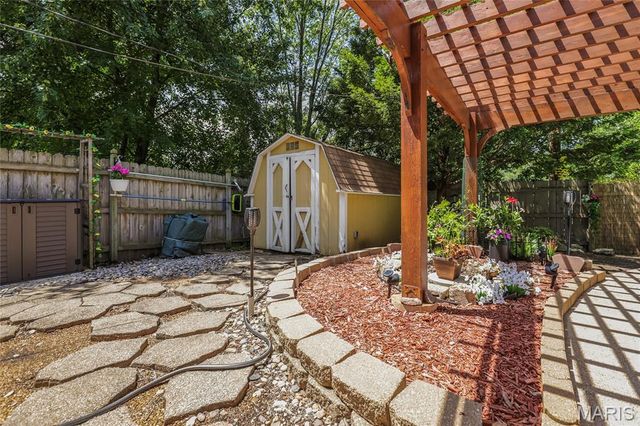 685 Stafford Lane, Florissant, MO 63033