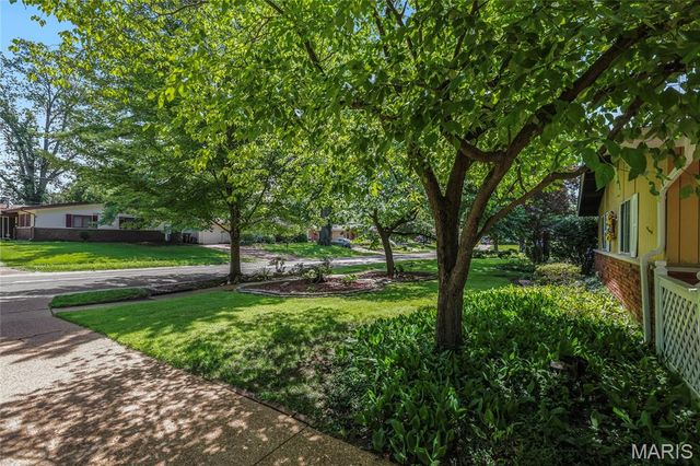 685 Stafford Lane, Florissant, MO 63033