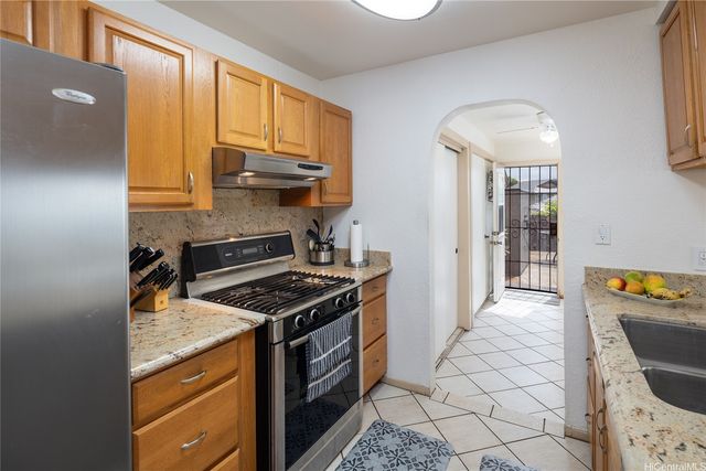 94-846 Lelepua Street 22C, Waipahu, HI 96797