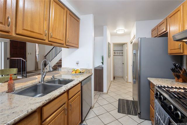 94-846 Lelepua Street 22C, Waipahu, HI 96797