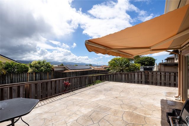 94-846 Lelepua Street 22C, Waipahu, HI 96797