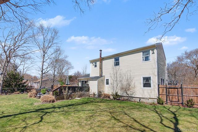 64 sweetbriar Drive, Mastic, NY 11950