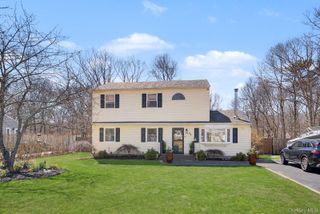 64 sweetbriar Drive, Mastic, NY 11950