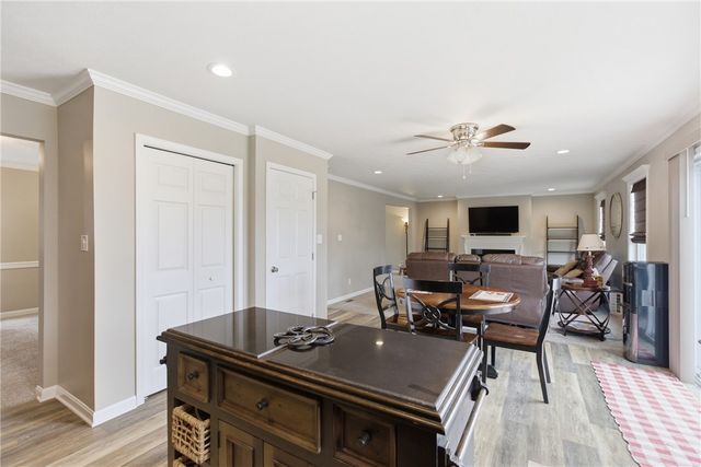 327 Everest Circle, Chartiers, PA 15342