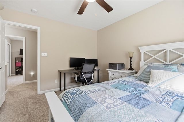 327 Everest Circle, Chartiers, PA 15342