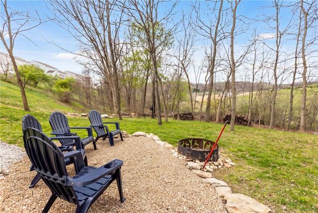 327 Everest Circle, Chartiers, PA 15342