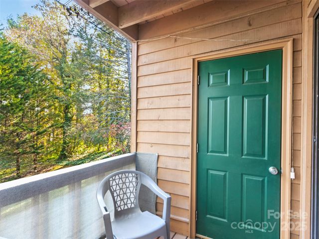 531 Courtwood Lane 2, Hendersonville, NC 28739