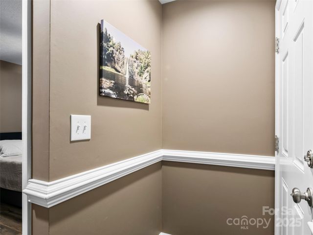 531 Courtwood Lane 2, Hendersonville, NC 28739