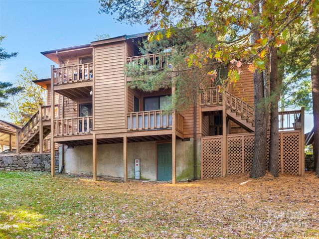 531 Courtwood Lane 2, Hendersonville, NC 28739