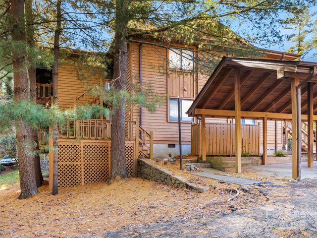 531 Courtwood Lane 2, Hendersonville, NC 28739