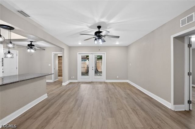 1081 55th TER S, St Petersburg, FL 33705